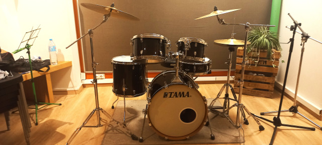 Tama Silverstar + platos Meinl HCS