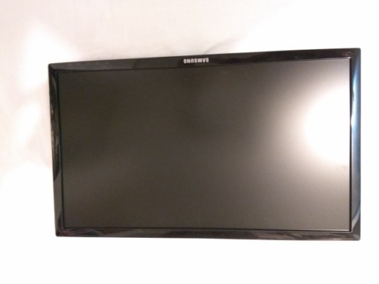 Monitor LED 24" Samsung Full HD HDMI VGA SD330 No envío