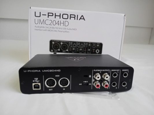 BEHRINGER U-PHORIA UMC 204 HD -- Envio Incluido --