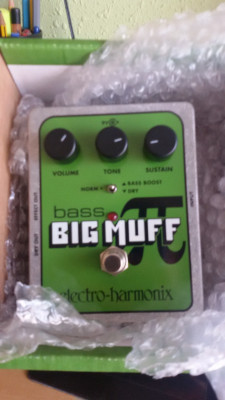 Electro Harmonix Big Muff Bass