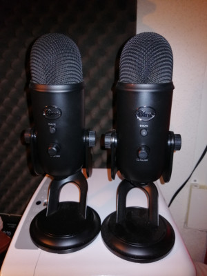 Yeti Blue Microphones x 2