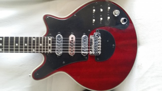 GUITARRA RED SPECIAL BRIAN MAY