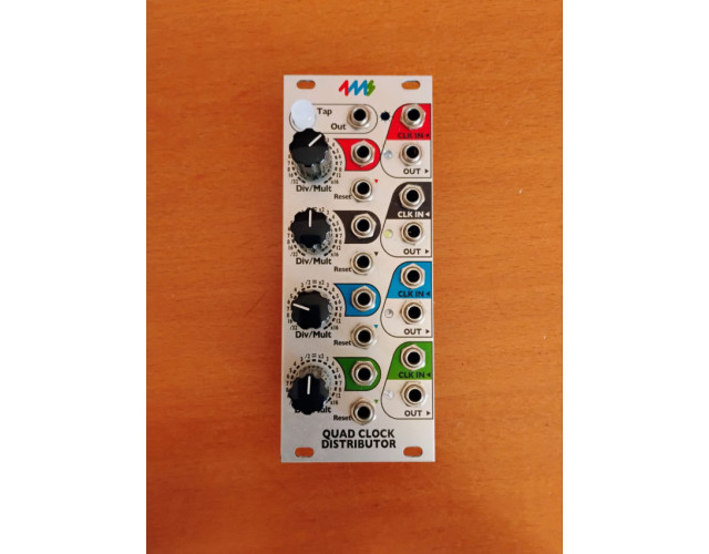 Módulo Eurorack 4ms Quad Clock Distributor