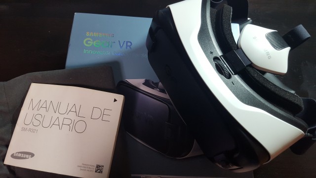 Samsung GEAR VR Innovation Edition for S6 by Oculus