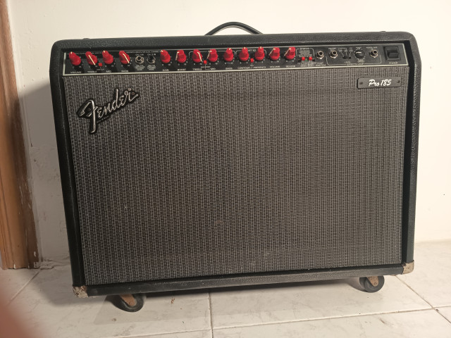 Amplificador Fender pro 185