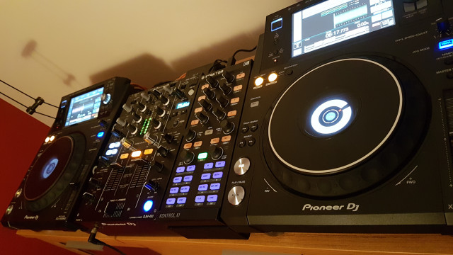PIONEER DJM 450 + KONTROL X1 y STAND