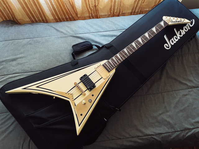 Jackson Pro Series Randy Rhoads RR5 japonesa 2007