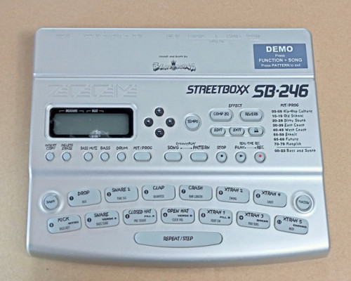 ZOOM StreetBoxx SB-246 caja de ritmos [VENDIDA]