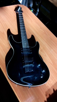 Guitarra electrica Washburn X50