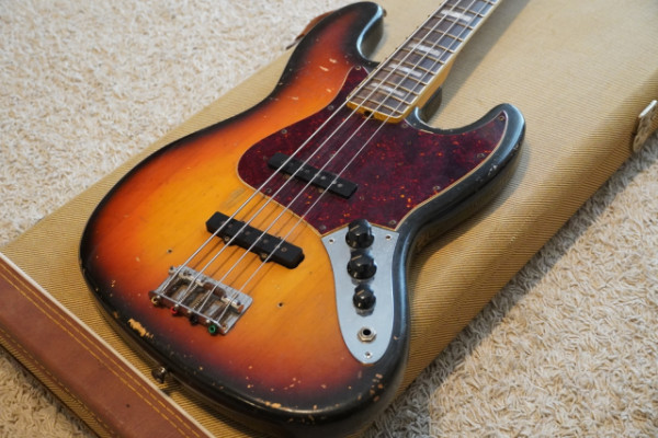 Fender Jazz Bass Sunburst 1968
