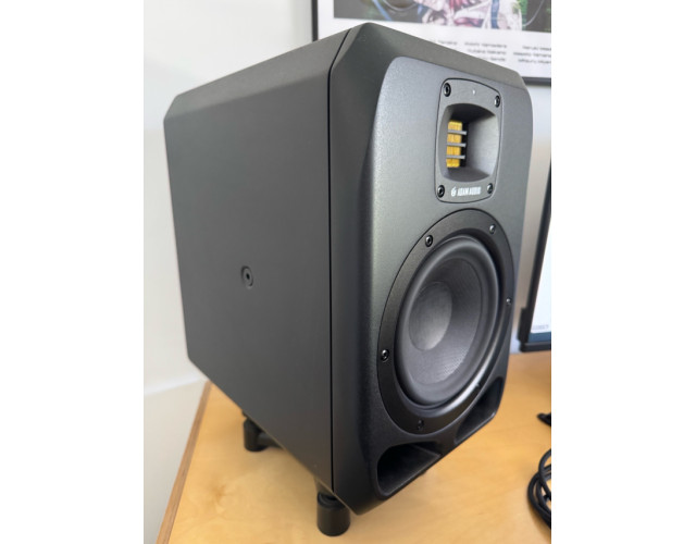 Adam Audio S2V