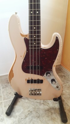 Fender Jazz Bass FLEA signature