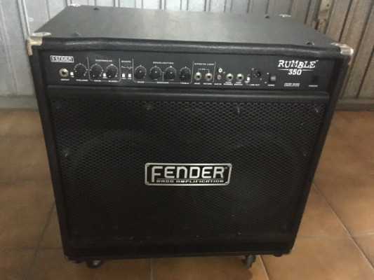Amplificador de bajo Fender Rumble 350W
