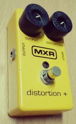 MXR DISTORTION +