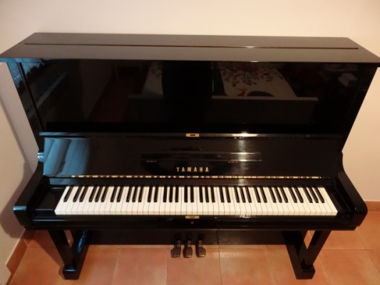 Piano Yamaha U-3