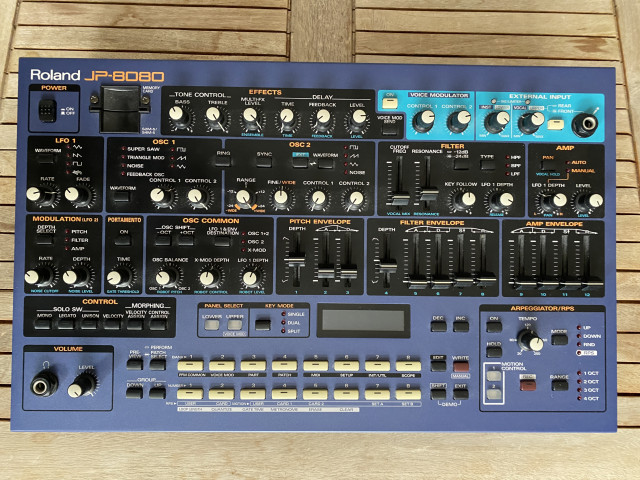 Roland JP 8080 como nuevo
