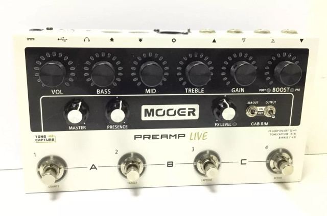 Mooer PREAMP LIVE Preamplificador con simulación de 50 amplificadores de válvulas reales