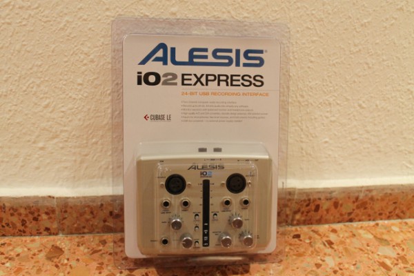 Alesis iO2 Express + Cubase LE