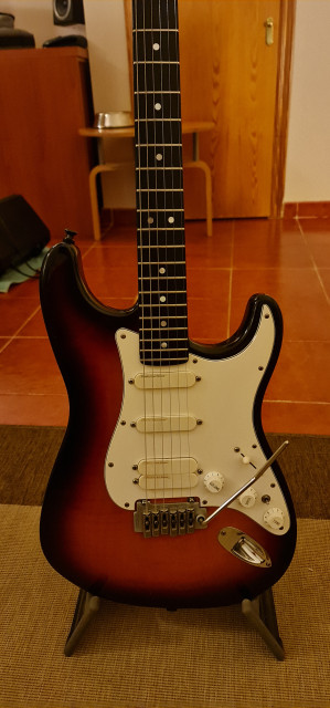 Fender Stratocaster Ultra Sunburst