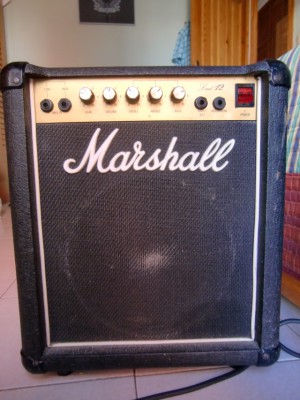 Marshall 5005 Lead 12 con Celestion G10 Vintage.