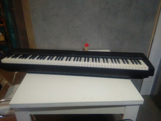 Piano Yamaha eléctrico