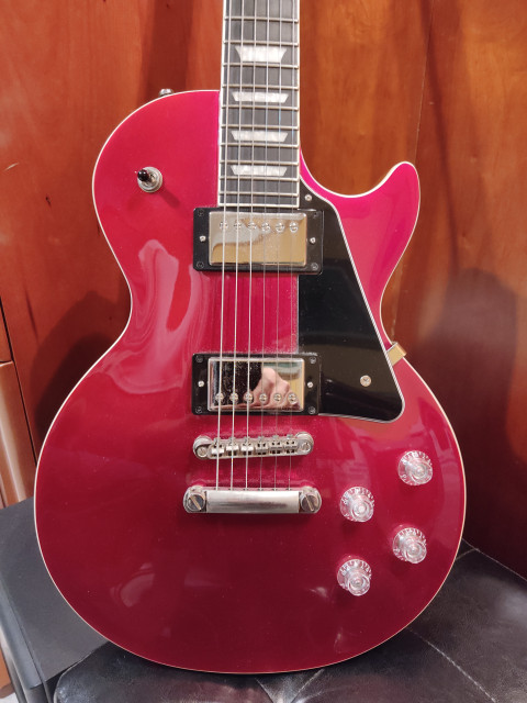 Epiphone LES PAUL MODERN.