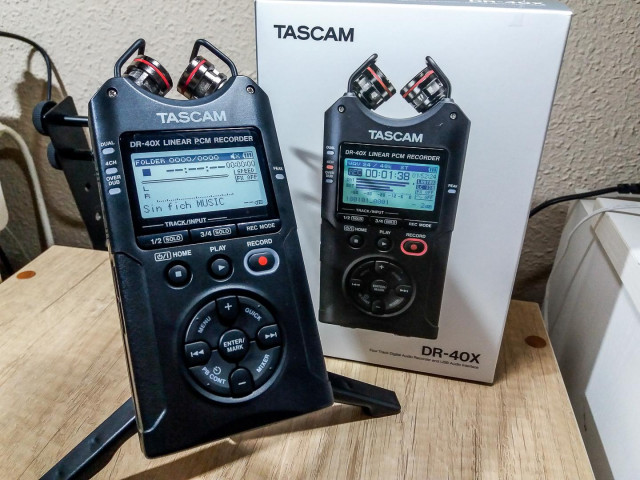 Grabadora Tascam DR-40X, 4 canales, interface audio USB 2.0