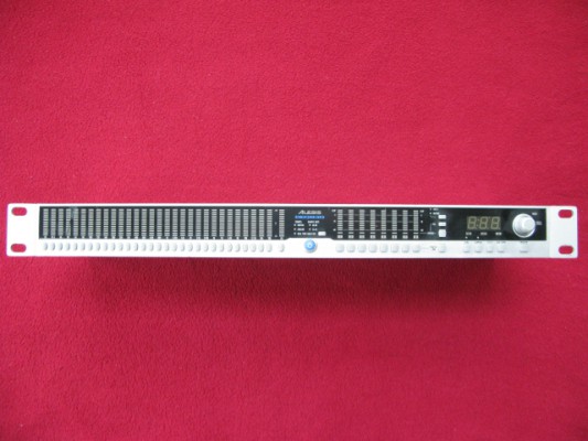 Ecualizador gráfico digital de 8 canales Alesis DEQ830