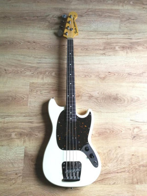 Fender Mustang Bass JAPAN