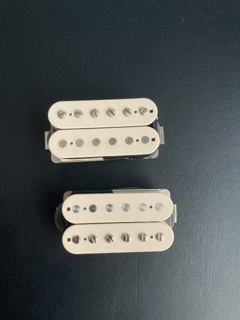 Set Mojo UK humbuckers PAF