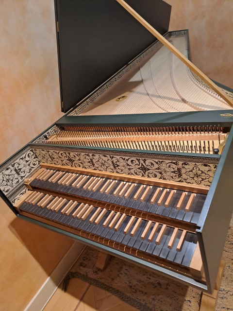 Clave barroco de 2 teclados