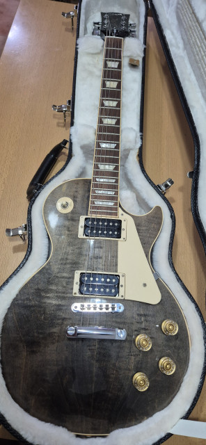 Gibson Les Paul Signature 2013