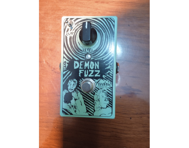 Fuzz démon Frédéric effects (cambio)