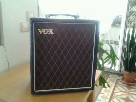 Amplificador de bajo Vox T15
