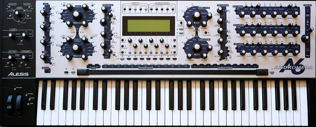 Sintetizador Alesis Andromeda A6