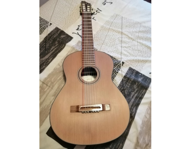 Guitarra Clásica 7 cuerdas APC 9C