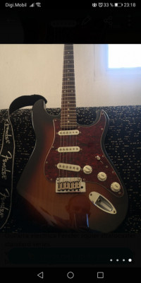 Guitarra squier stratocaster