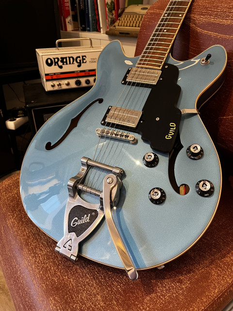 Guild Starfire I DC Pelham Blue