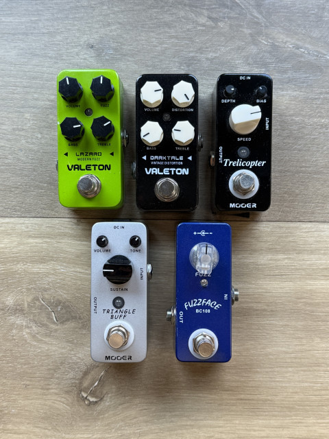Pedales mini (Fuzzface, Bigmuff, Rat, Tremolo...)