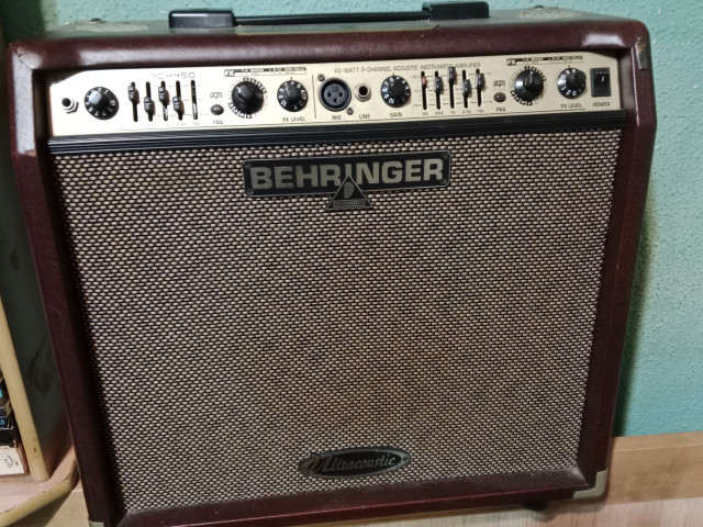 Behringer ultra acoustic ACX 450