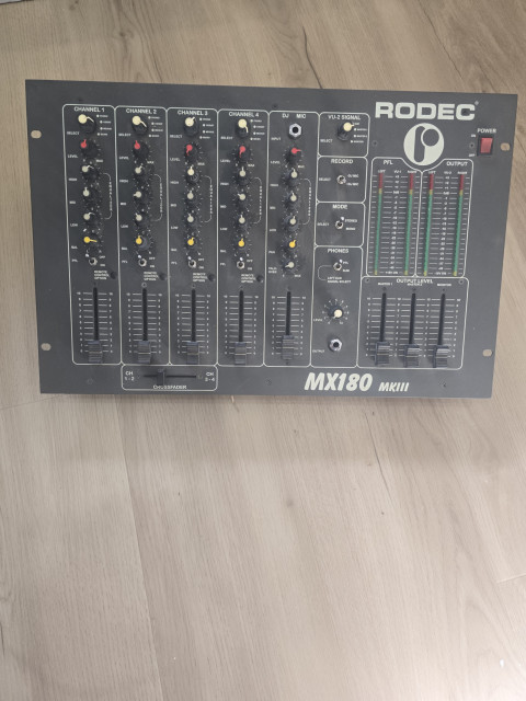 Rodec MX180 MKIII Mezclador DJ Profesional