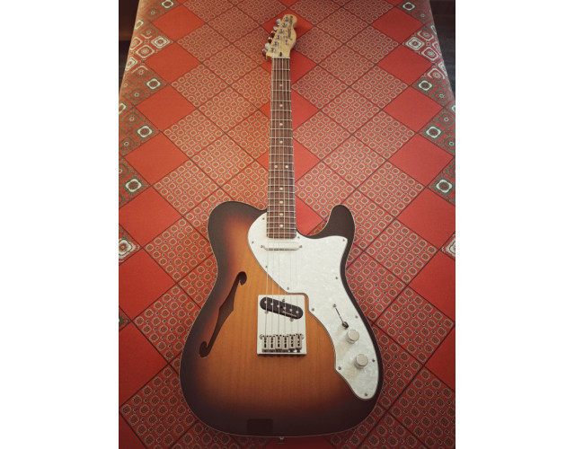 Telecaster Deluxe Thinline