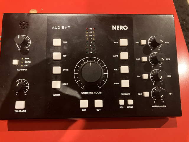 VENDO AUDIENT NERO