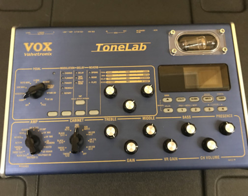 Vox Tonelab Desktop con pedalera Vox Vc12