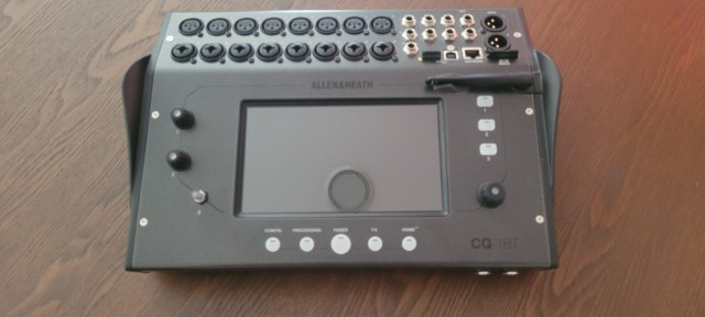 Mesa Allen&Heath CQ-18T + estuche
