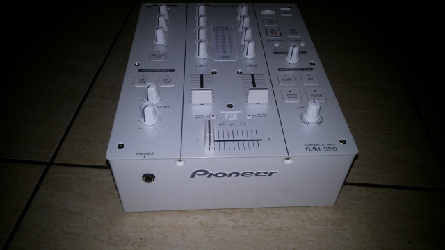 Pioneer DJM 350 White Edición limitada
