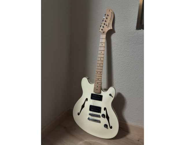 Starcaster Fender Squier Affinity