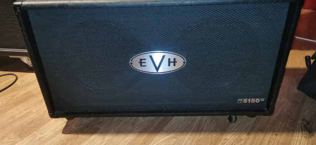Vendo pantalla EVH 5150iii 2x12