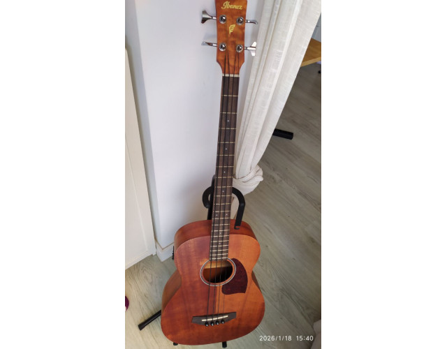 Bajo acústico con previo Ibanez PCBE12MH-OPN