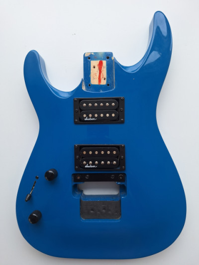 O cambio...Cuerpo Jackson JS32 DKA LH Bright Blue zurdos